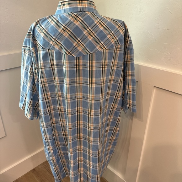 Wrangler Light Blue Plaid Button Down Shirt - Picture 4 of 4